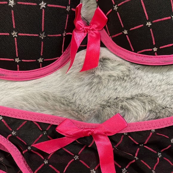 Pink/Black Bra Set - Picture 11 of 16